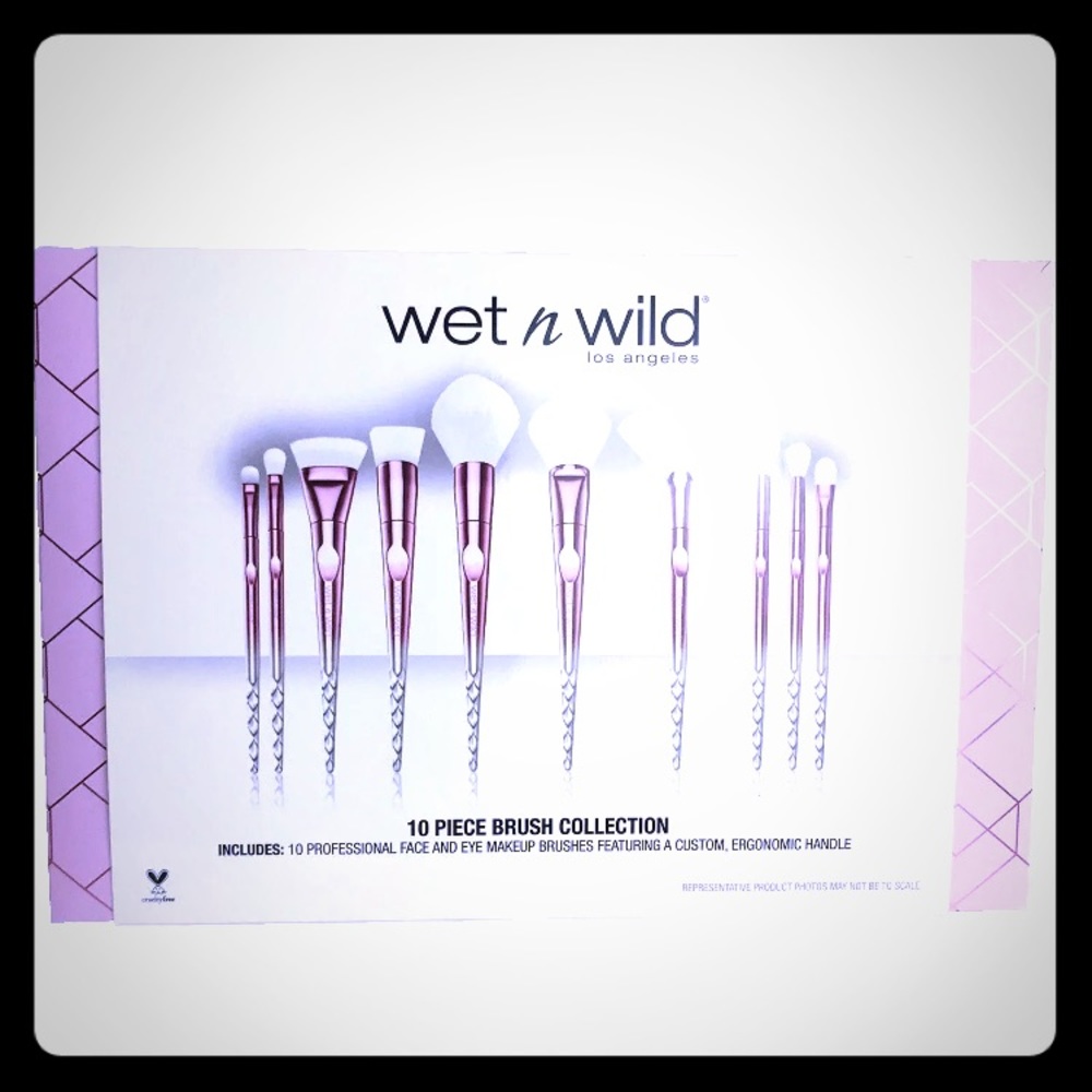 Wet N Wild Limited Edition 10 pc Holiday Brush set